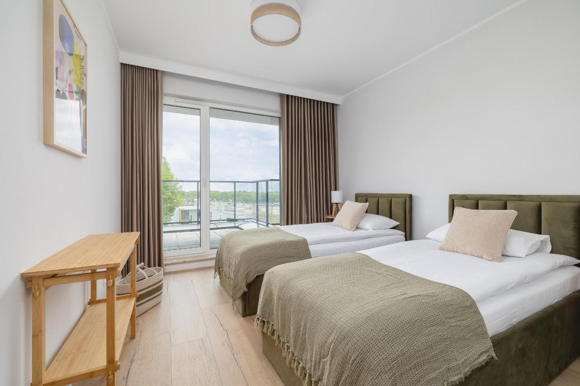 Stylowy Z Dwiema Sypialniami Balkonem I Parkingiem By Renters Apartmán *