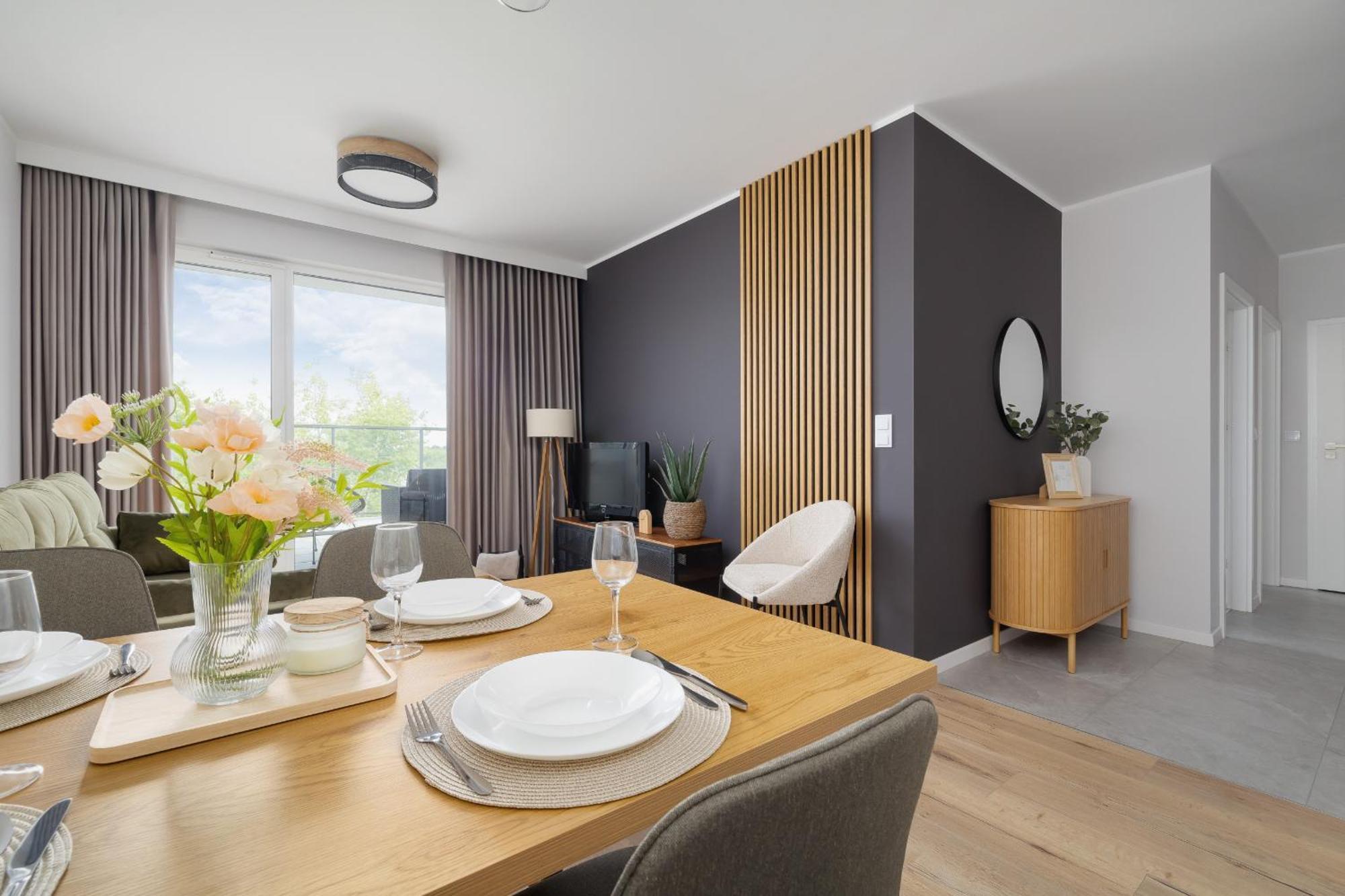 Stylowy Z Dwiema Sypialniami Balkonem I Parkingiem By Renters Apartament